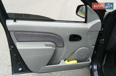 Седан Dacia Logan 2008 в 