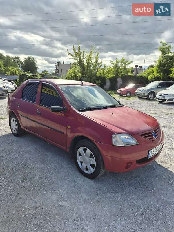 Седан Dacia Logan 2006 в 
