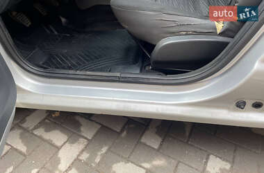 Седан Dacia Logan 2008 в 