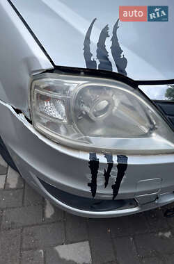 Седан Dacia Logan 2008 в 