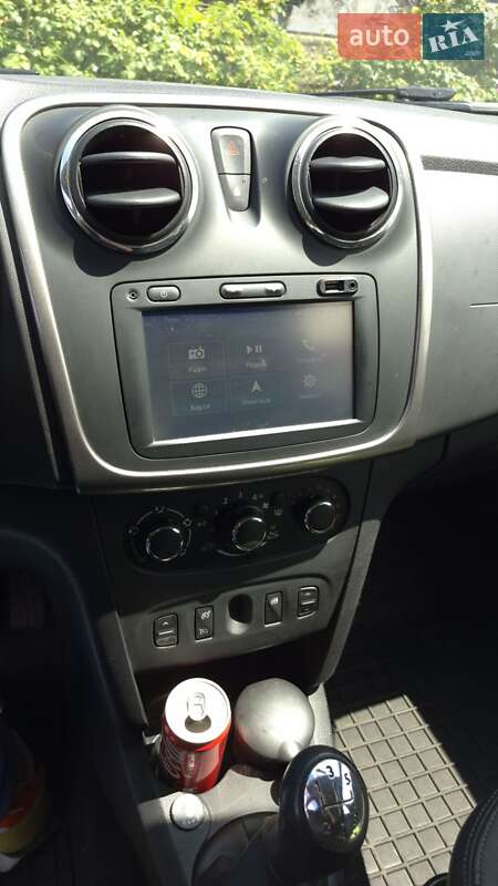 Седан Dacia Logan 2016 в Киеве