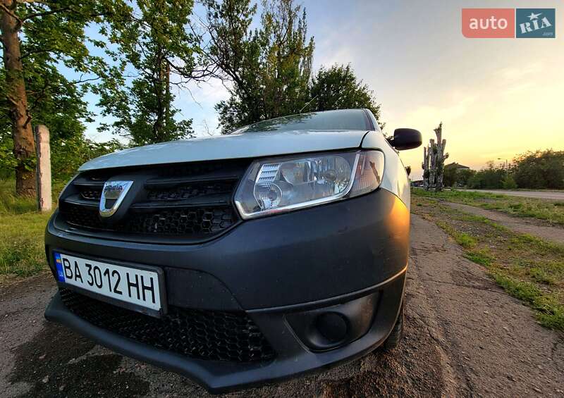 Седан Dacia Logan 2015 в Кропивницком