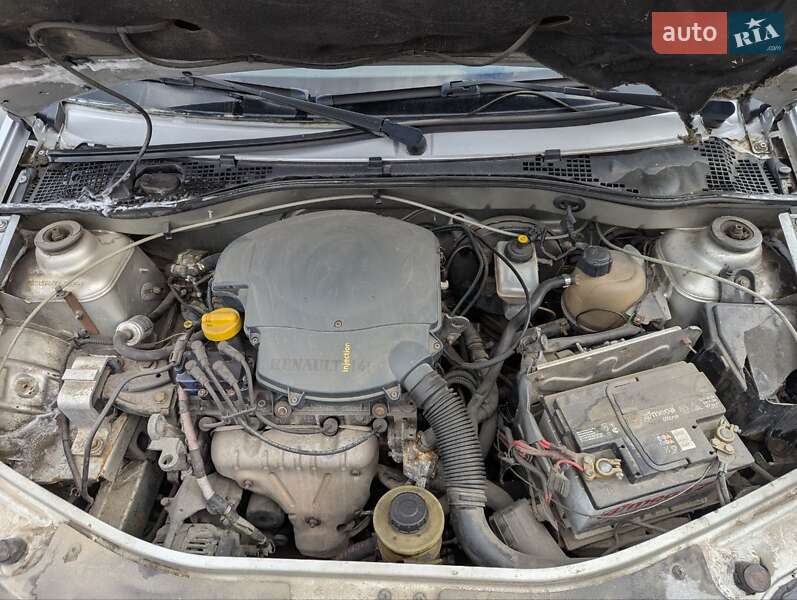 Седан Dacia Logan 2006 в Львове