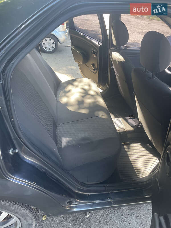 Седан Dacia Logan 2008 в Львове