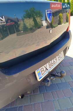Седан Dacia Logan 2006 в 