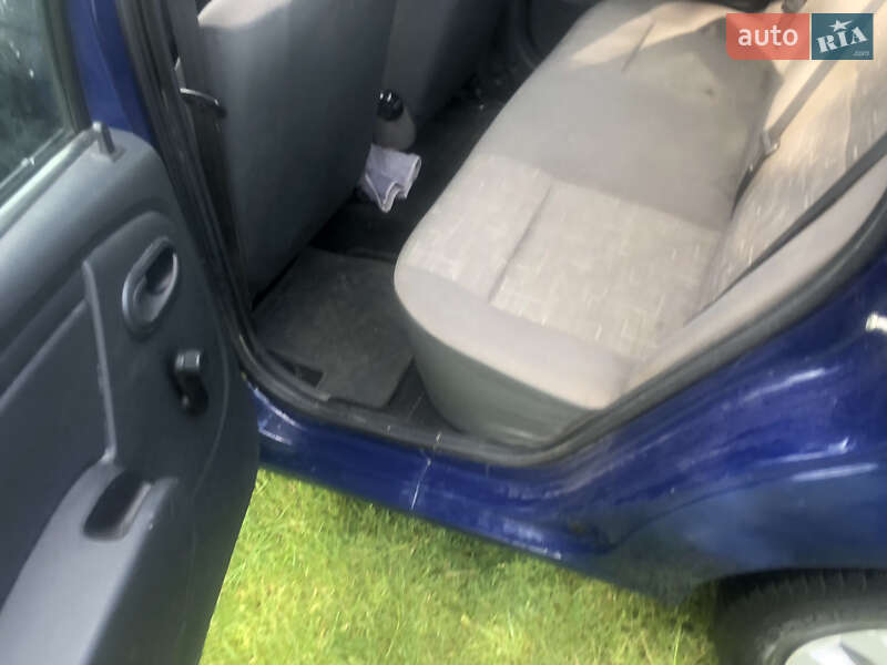 Седан Dacia Logan 2007 в Львове