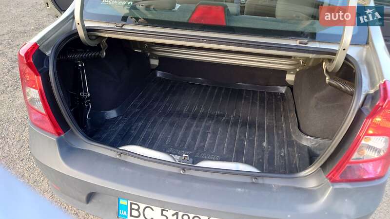 Седан Dacia Logan 2009 в Турке