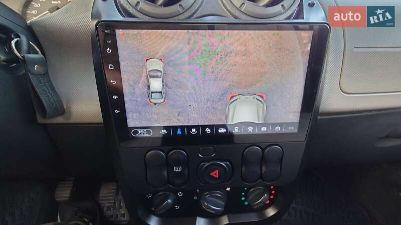 Седан Dacia Logan 2009 в Турке