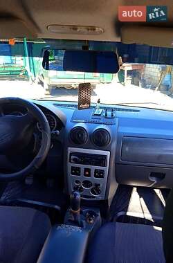 Седан Dacia Logan 2007 в 