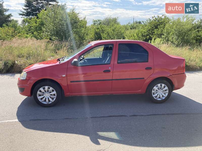 Седан Dacia Logan 2008 в Львове