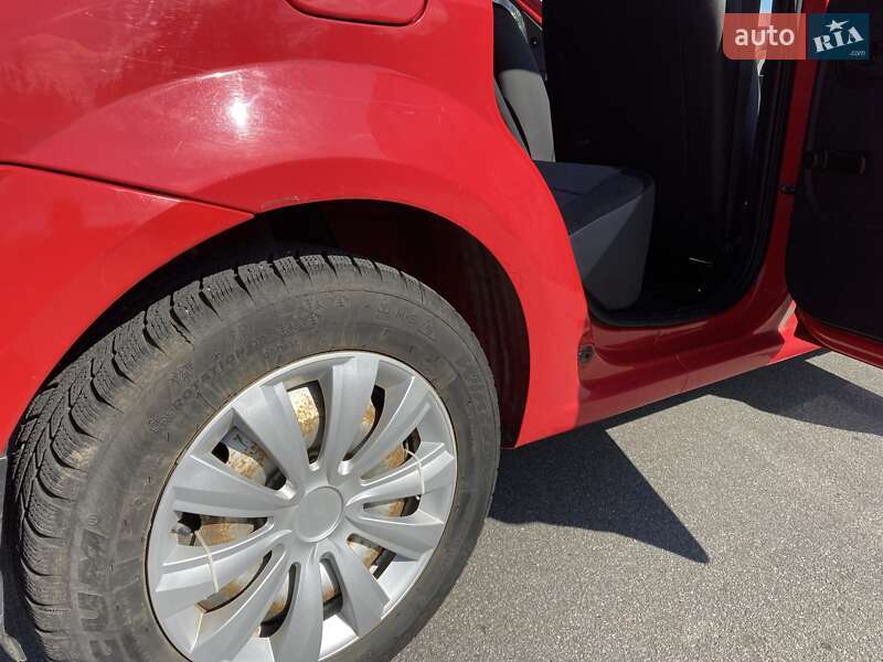 Седан Dacia Logan 2008 в Львове