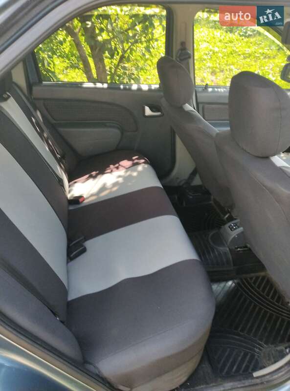 Седан Dacia Logan 2007 в Луцьку фото 9 Седан Dacia Logan 2007 в Луцьку