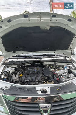 Седан Dacia Logan 2009 в Кривом Роге