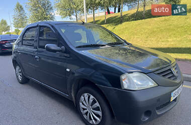 Седан Dacia Logan 2006 в Києві
