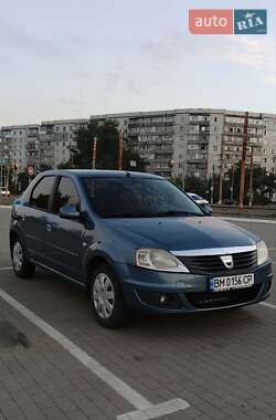 Седан Dacia Logan 2008 в Ромнах