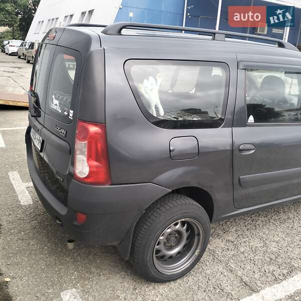Седан Dacia Logan 2008 в Києві