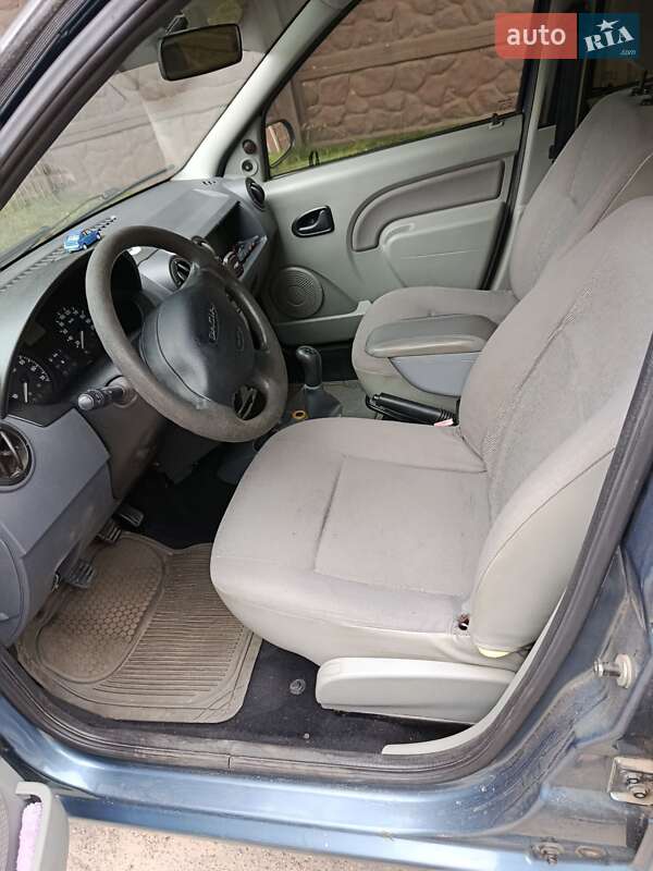 Седан Dacia Logan 2007 в Сумах