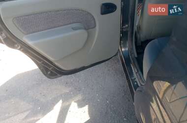 Седан Dacia Logan 2006 в 