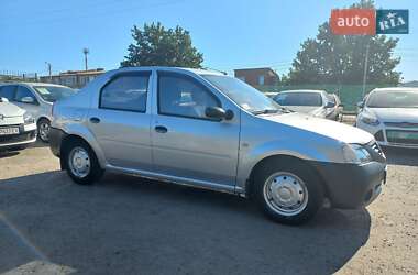Седан Dacia Logan 2006 в Полтаві