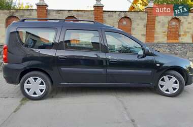 Седан Dacia Logan 2012 в Красилове