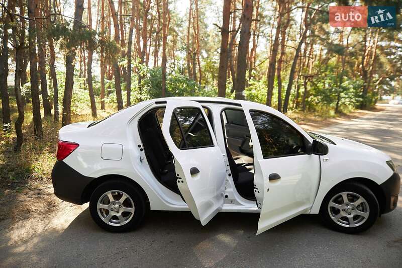 Седан Dacia Logan 2015 в Кропивницькому