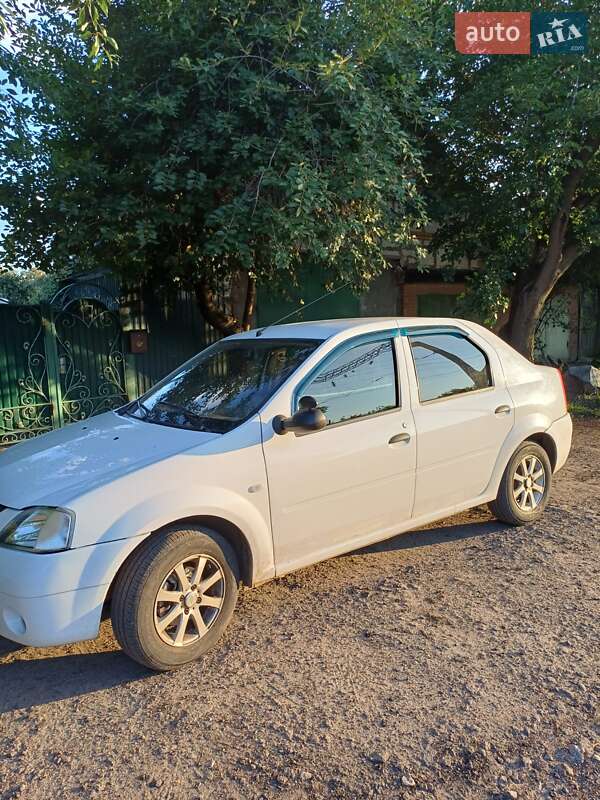 Dacia Logan 2006