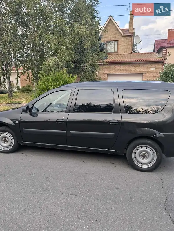 Dacia Logan 2011