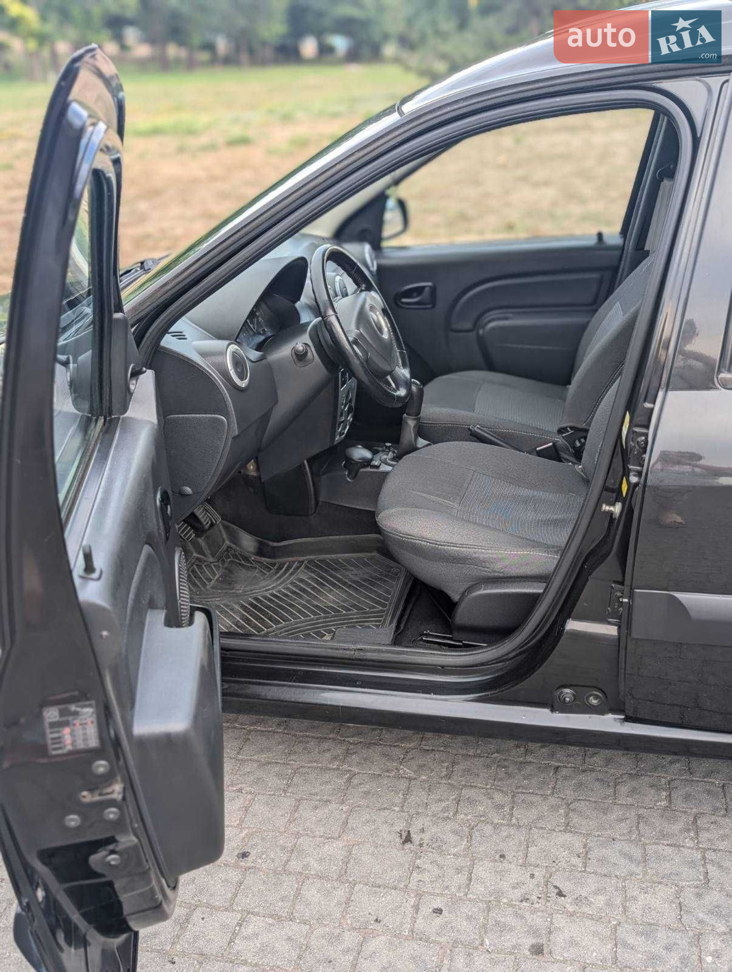2011 Dacia Logan - мініатюра 4