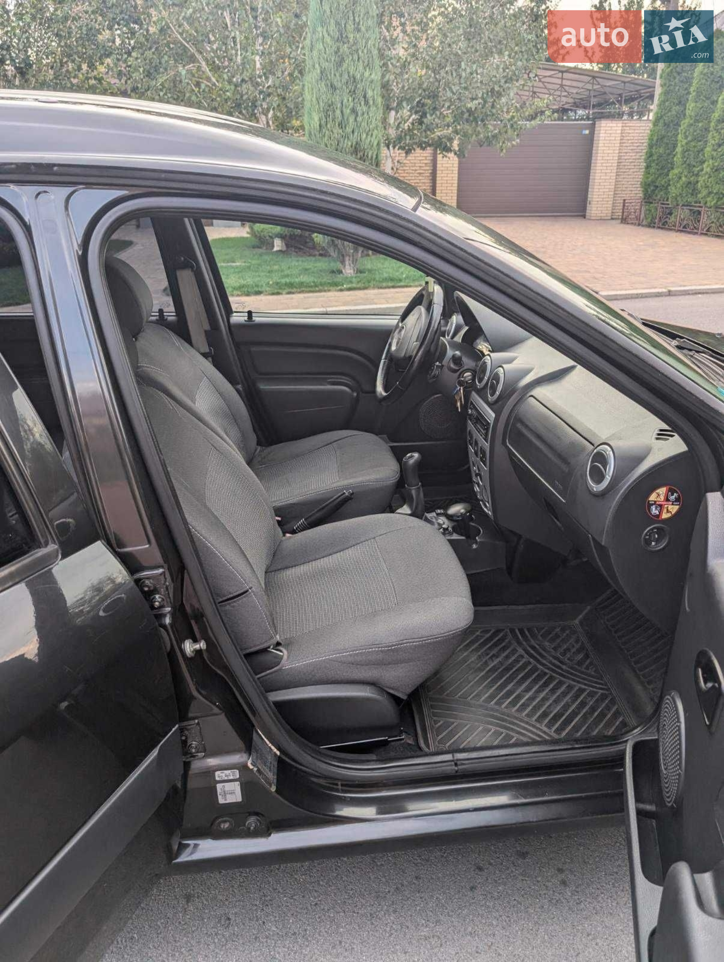 2011 Dacia Logan - мініатюра 14