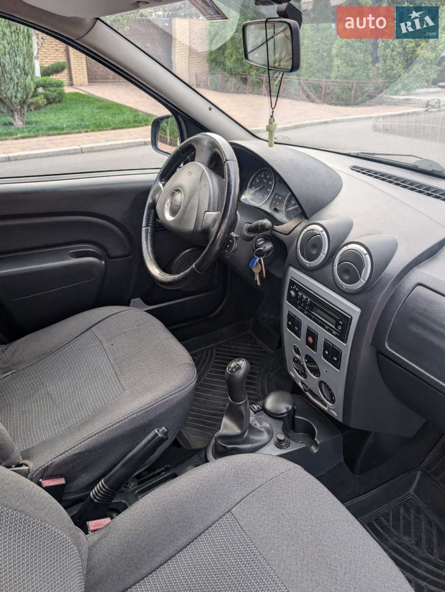 2011 Dacia Logan - мініатюра 15