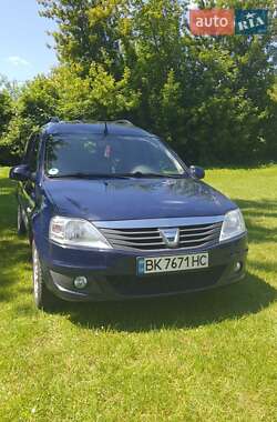 Седан Dacia Logan 2011 в Ровно