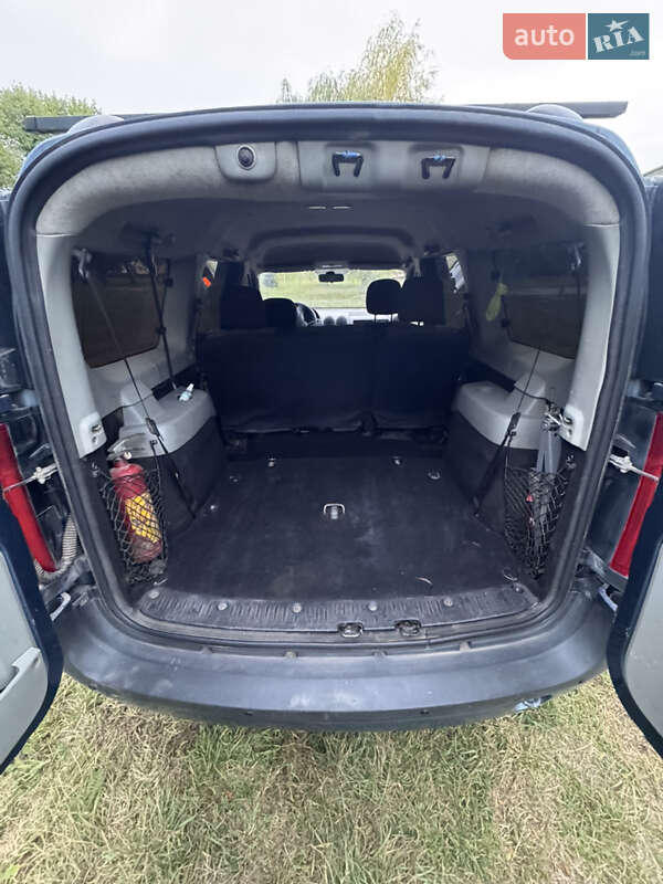 Седан Dacia Logan 2008 в Львове фото 9 Седан Dacia Logan 2008 в Львове
