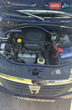 Седан Dacia Logan 2009 в Марганце