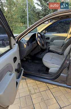 Седан Dacia Logan 2007 в 