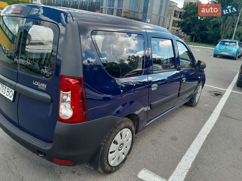 Седан Dacia Logan 2010 в Ивано-Франковске фото 7 Седан Dacia Logan 2010 в Ивано-Франковске