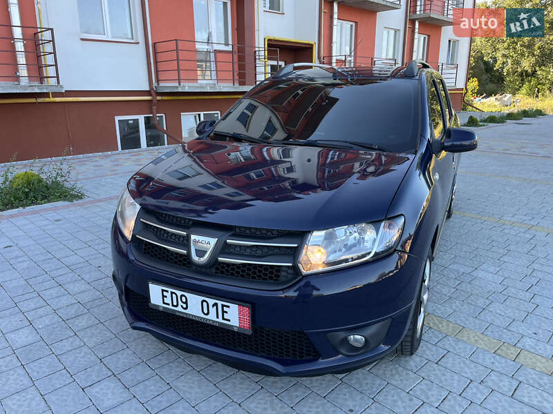 Седан Dacia Logan 2014 в Ужгороде