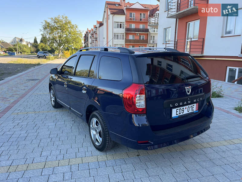 Седан Dacia Logan 2014 в Ужгороде