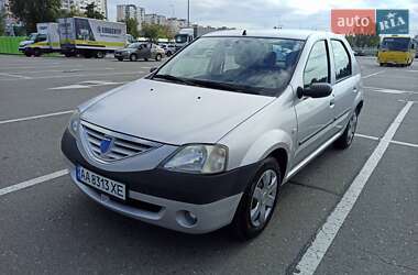 Седан Dacia Logan 2007 в Киеве