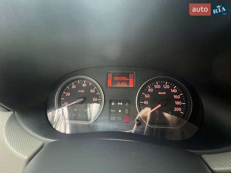 Седан Dacia Logan 2012 в Олександрівці