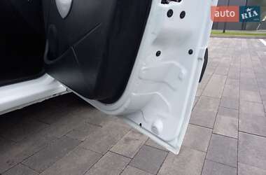 Седан Dacia Logan 2012 в 