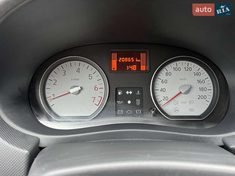 Седан Dacia Logan 2009 в Староконстантинове