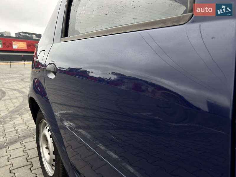 Седан Dacia Logan 2006 в Киеве фото 20 Седан Dacia Logan 2006 в Киеве