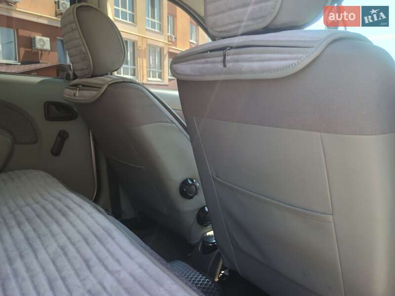 Седан Dacia Logan 2007 в Києві фото 27 Седан Dacia Logan 2007 в Києві