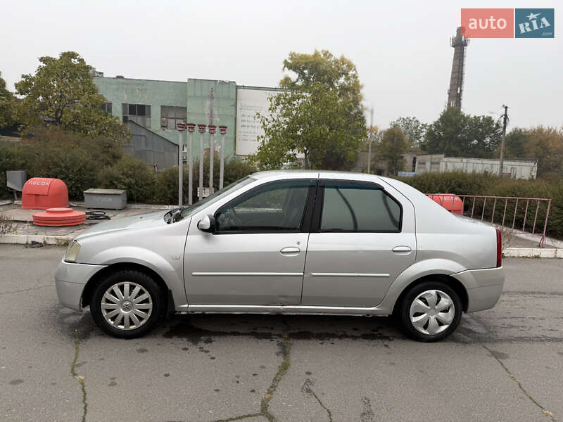 Седан Dacia Logan 2007 в Днепре