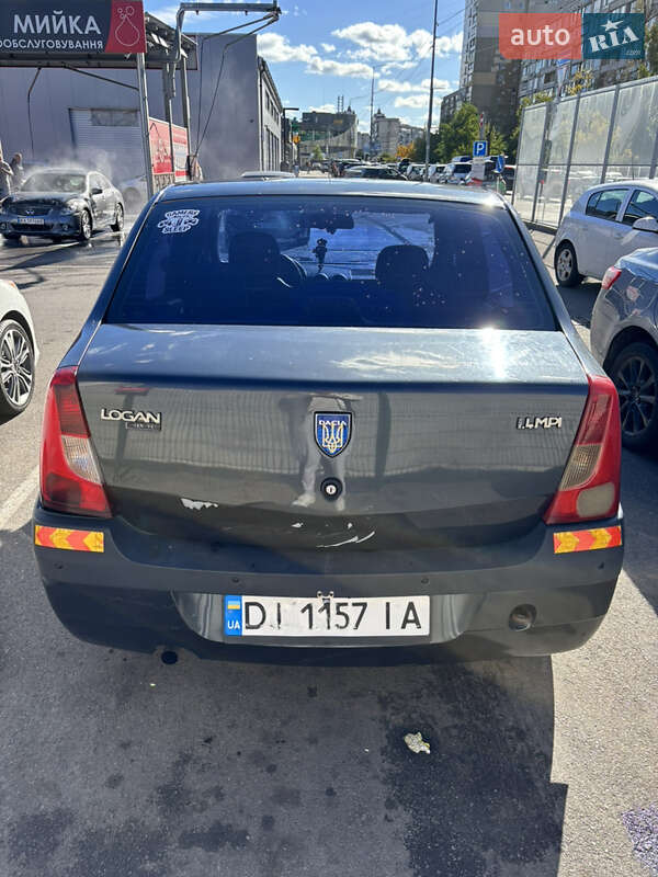 Седан Dacia Logan 2007 в Києві