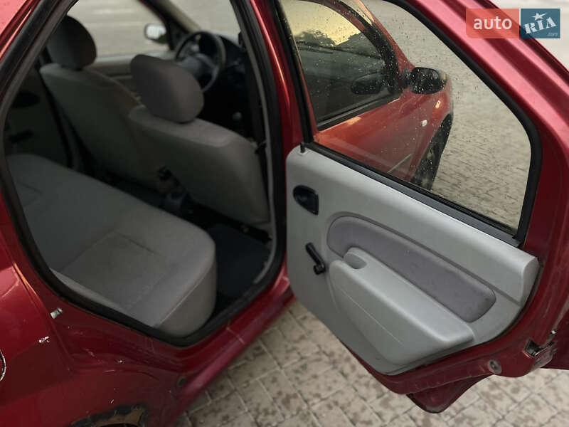 Седан Dacia Logan 2007 в Черкассах фото 12 Седан Dacia Logan 2007 в Черкассах