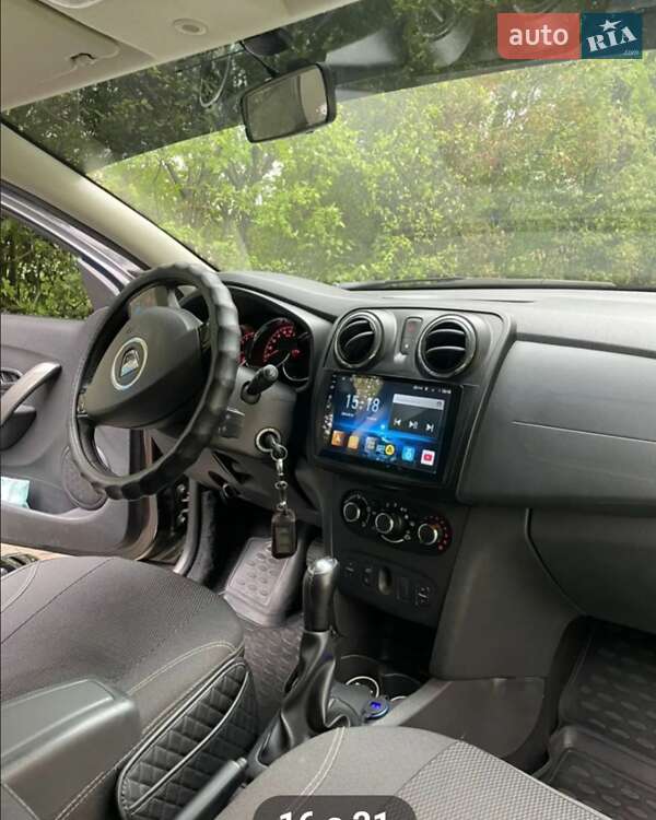 Седан Dacia Logan 2013 в Киеве