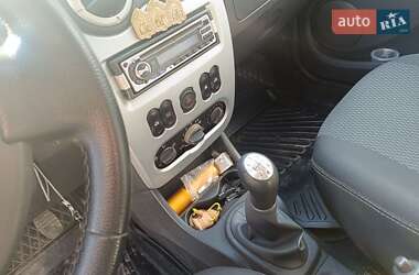 Седан Dacia Logan 2009 в 