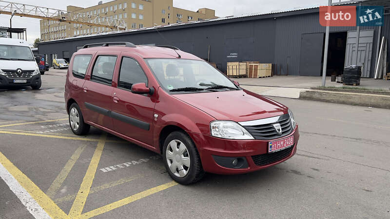 Седан Dacia Logan 2009 в Києві
