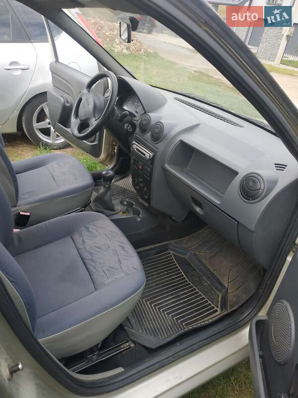 Седан Dacia Logan 2007 в Рівному фото 14 Седан Dacia Logan 2007 в Рівному